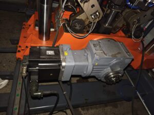 servo multisattion machine